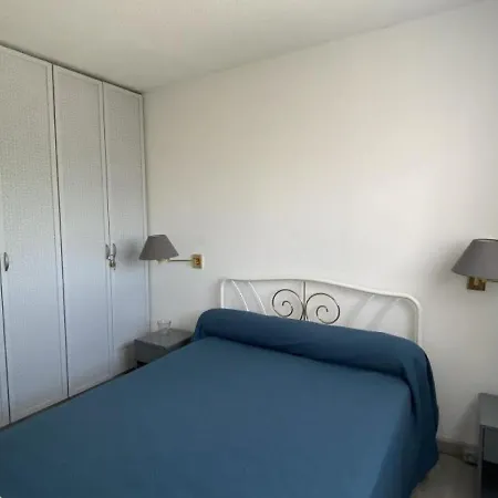 Cap D'agde, 2 Pieces, 6 Personnes - Fr-1-249-309 Agde